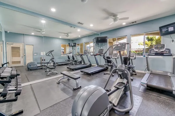$400,000 | 365 Raphael Lane, Clovis, CA 93611