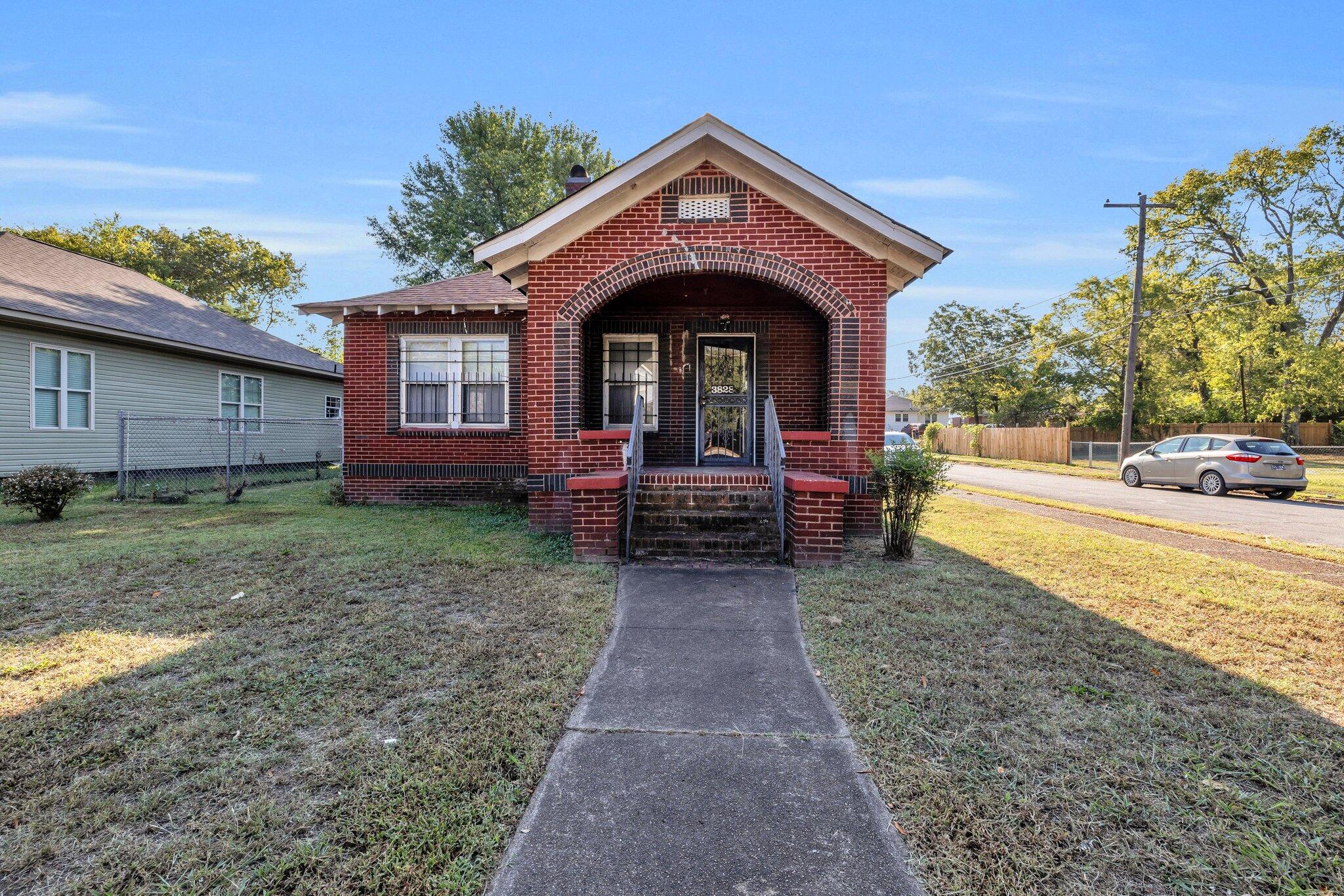 3828 Highland Avenue Chattanooga, TN 37410 - Photo 1 of 29 2-web-or-mls-3828-highland-ave
