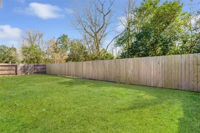 $289,500 | 426 Pebble Drive, Dayton, TX 77535