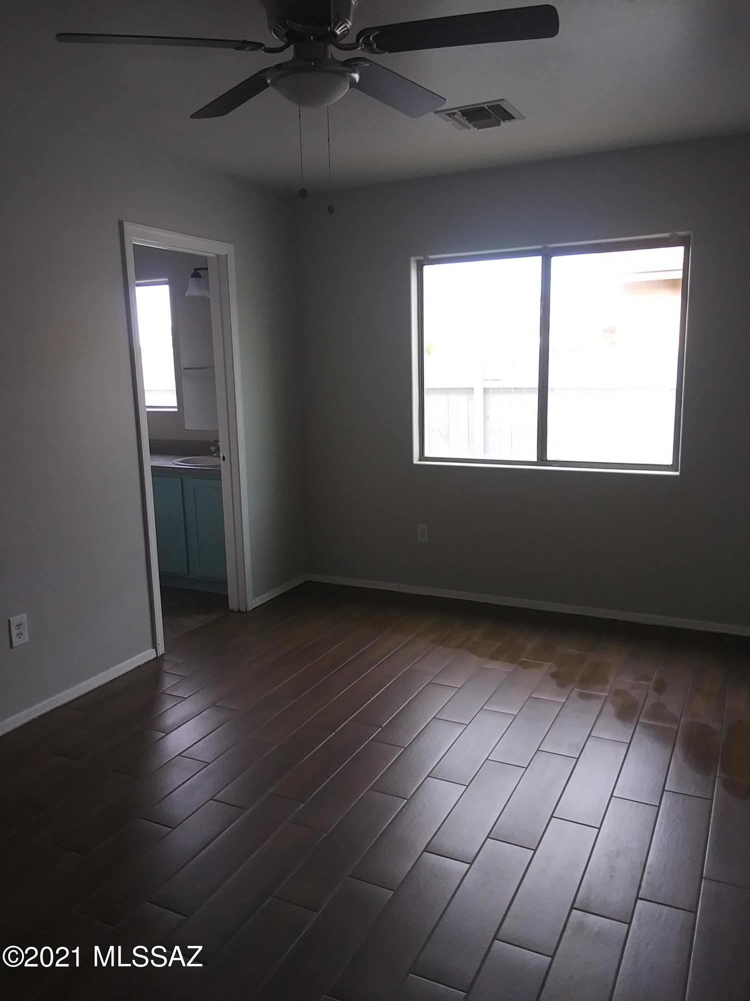 2125 East 35th Street Tucson, AZ 85713 - Photo 14 of 21