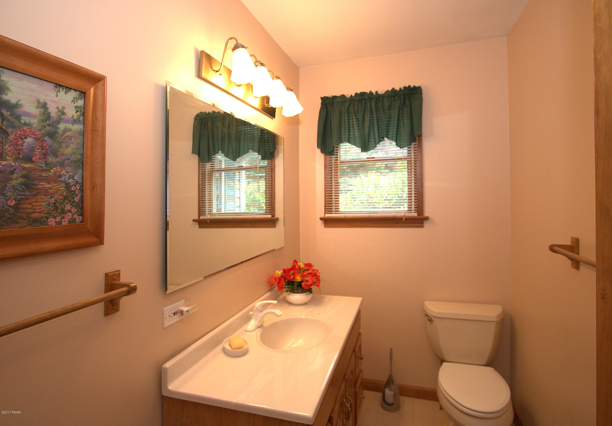 301 Gumbletown Road Tafton, PA 18464 - Photo 25 of 35