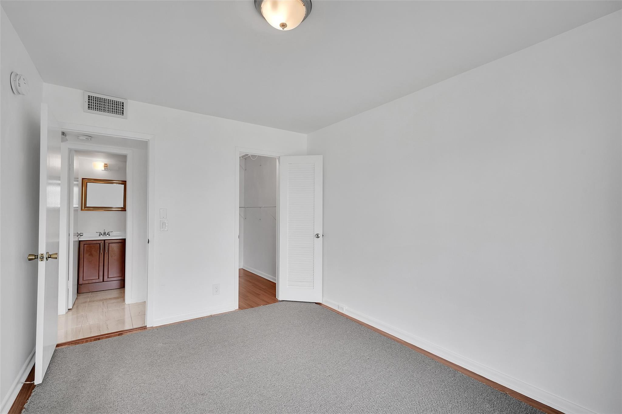 486 Fanshaw L, Unit 486 Boca Raton, FL 33434 - Photo 20 of 44 En suite Full Bath
