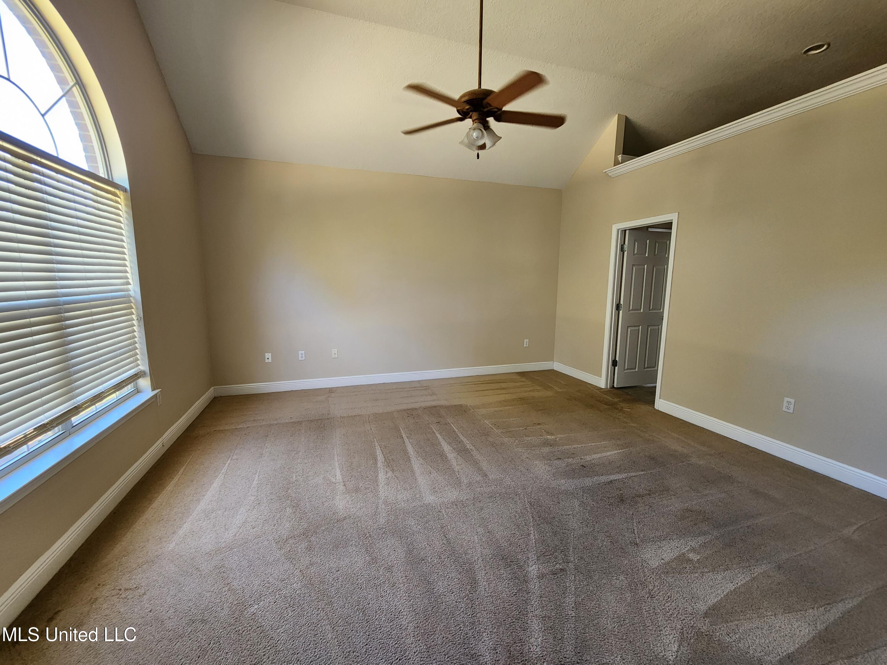 6320 Luckey Lane Ocean Springs, MS 39564 - Photo 4 of 12 4