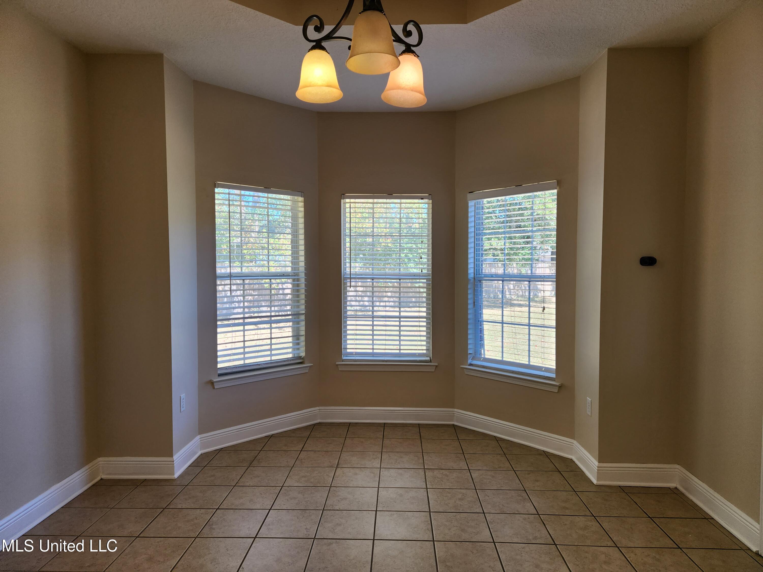 6320 Luckey Lane Ocean Springs, MS 39564 - Photo 10 of 12 10