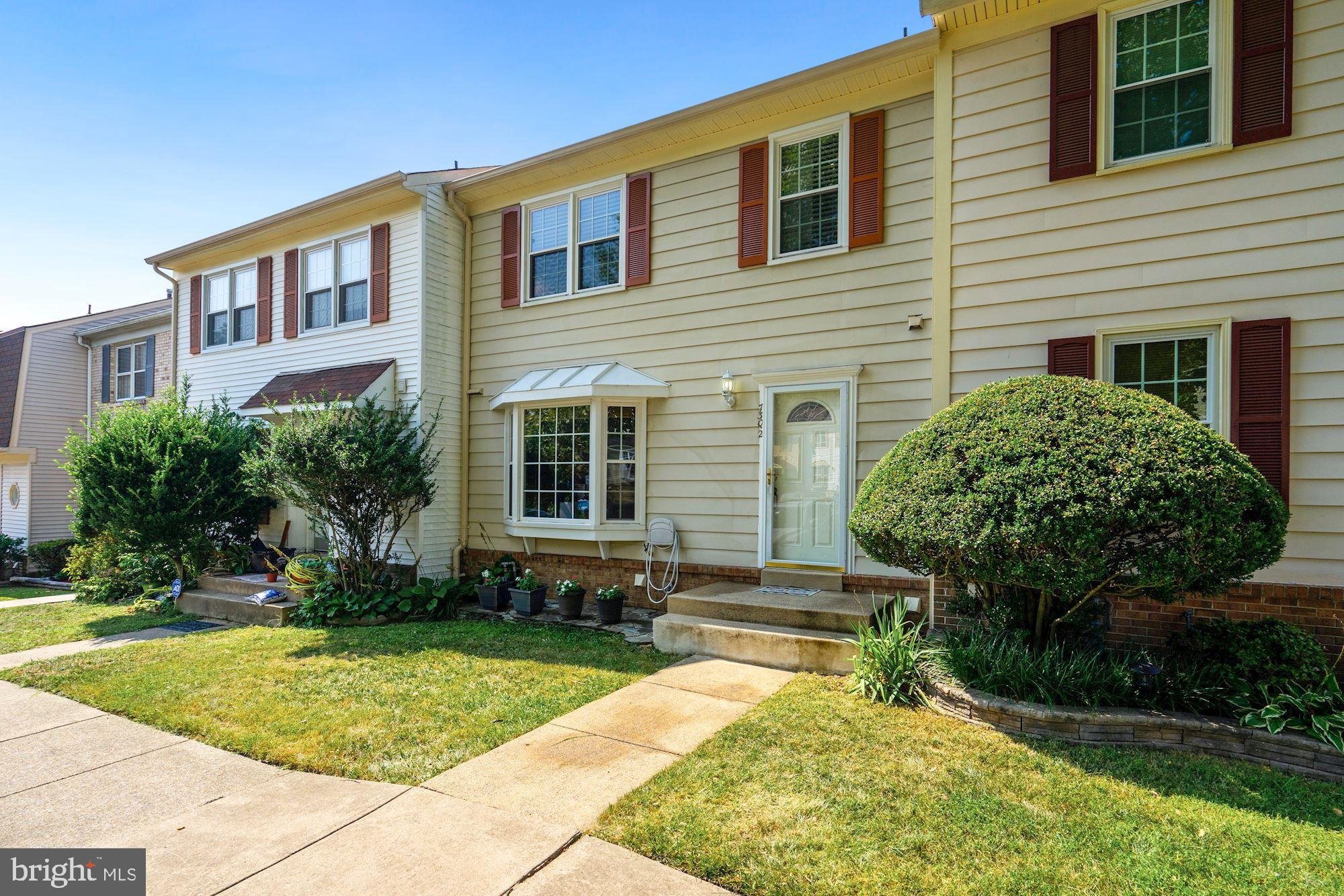 7302 Rolling Oak Lane Springfield, VA 22153 - Photo 2 of 59 Exterior Front