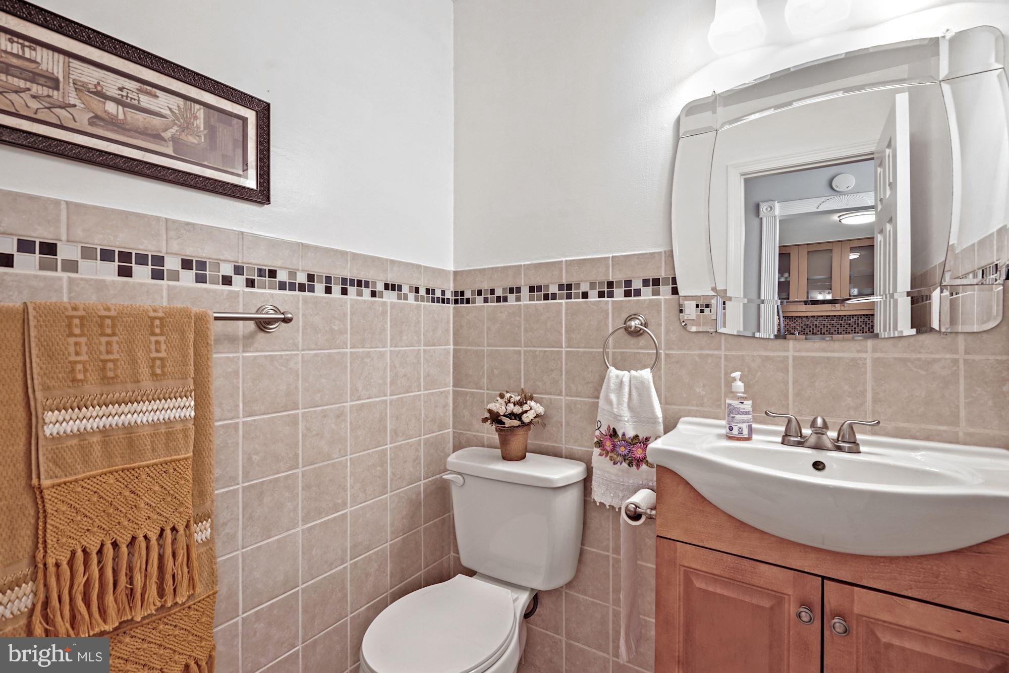 7302 Rolling Oak Lane Springfield, VA 22153 - Photo 21 of 59 Master Bathroom