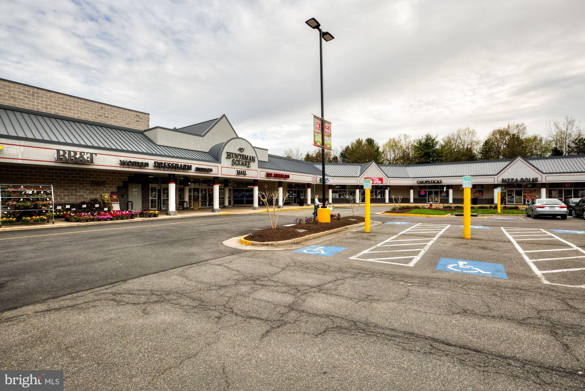 7302 Rolling Oak Lane Springfield, VA 22153 - Photo 43 of 59 Community