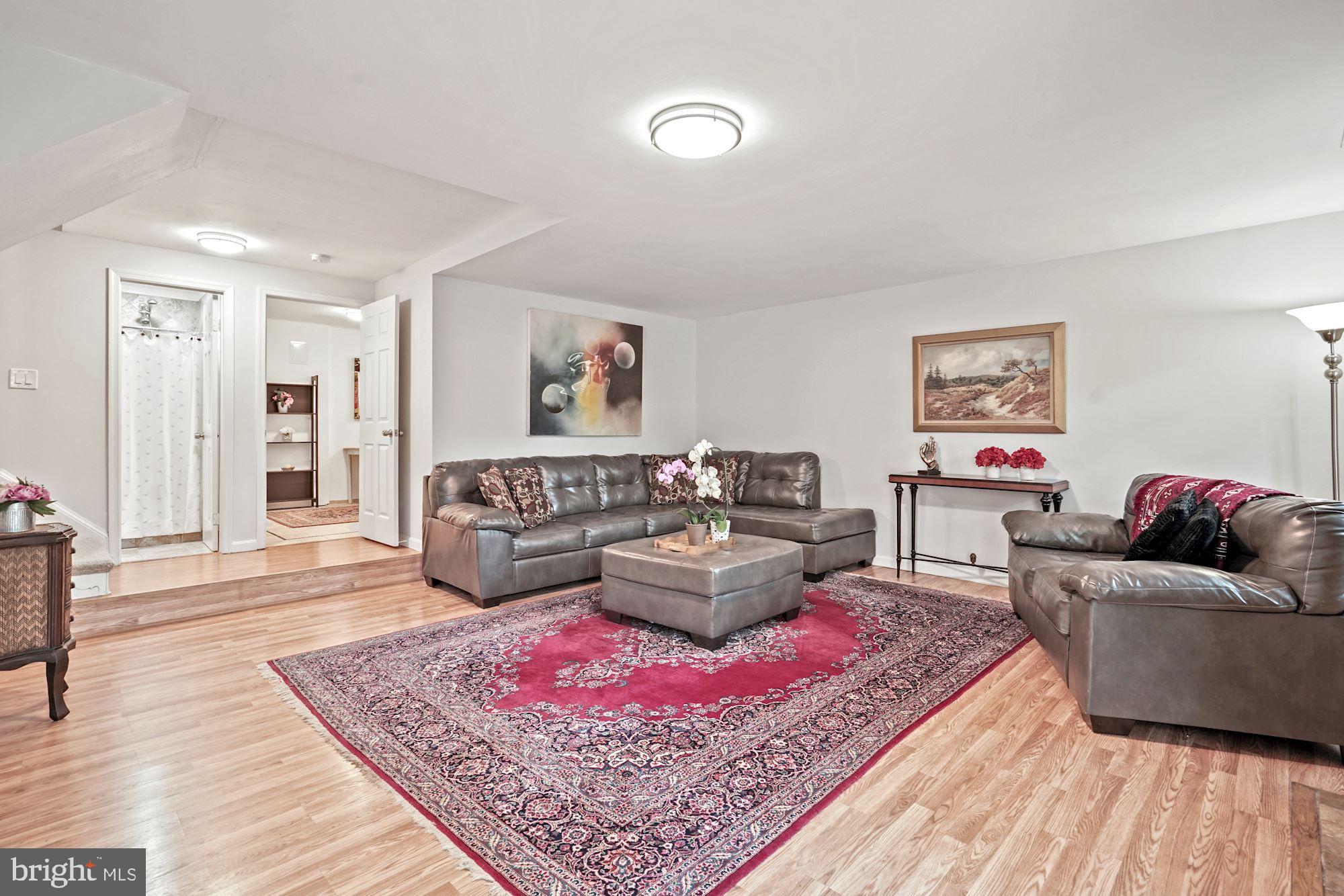 7302 Rolling Oak Lane Springfield, VA 22153 - Photo 6 of 59 Living Room