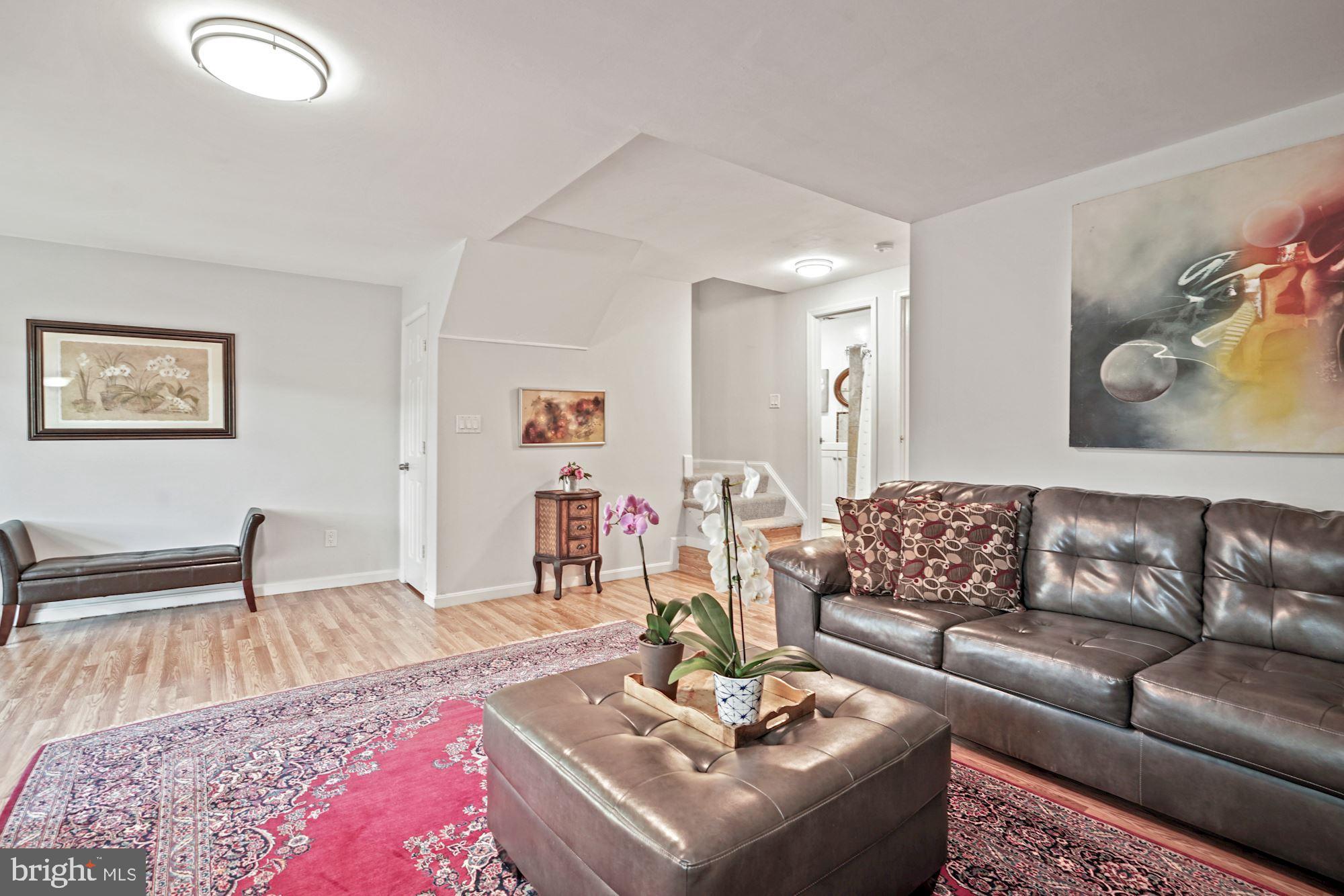 7302 Rolling Oak Lane Springfield, VA 22153 - Photo 7 of 59 Living Room