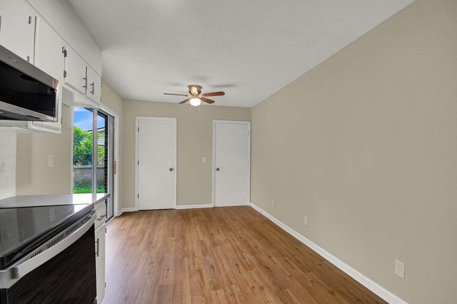 13 Rumson Road Goose Creek, SC 29445 - Photo 6 of 17 Dining