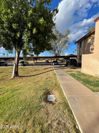 $1,575 | 1942 South Emerson, Unit 252, Mesa, AZ 85210
