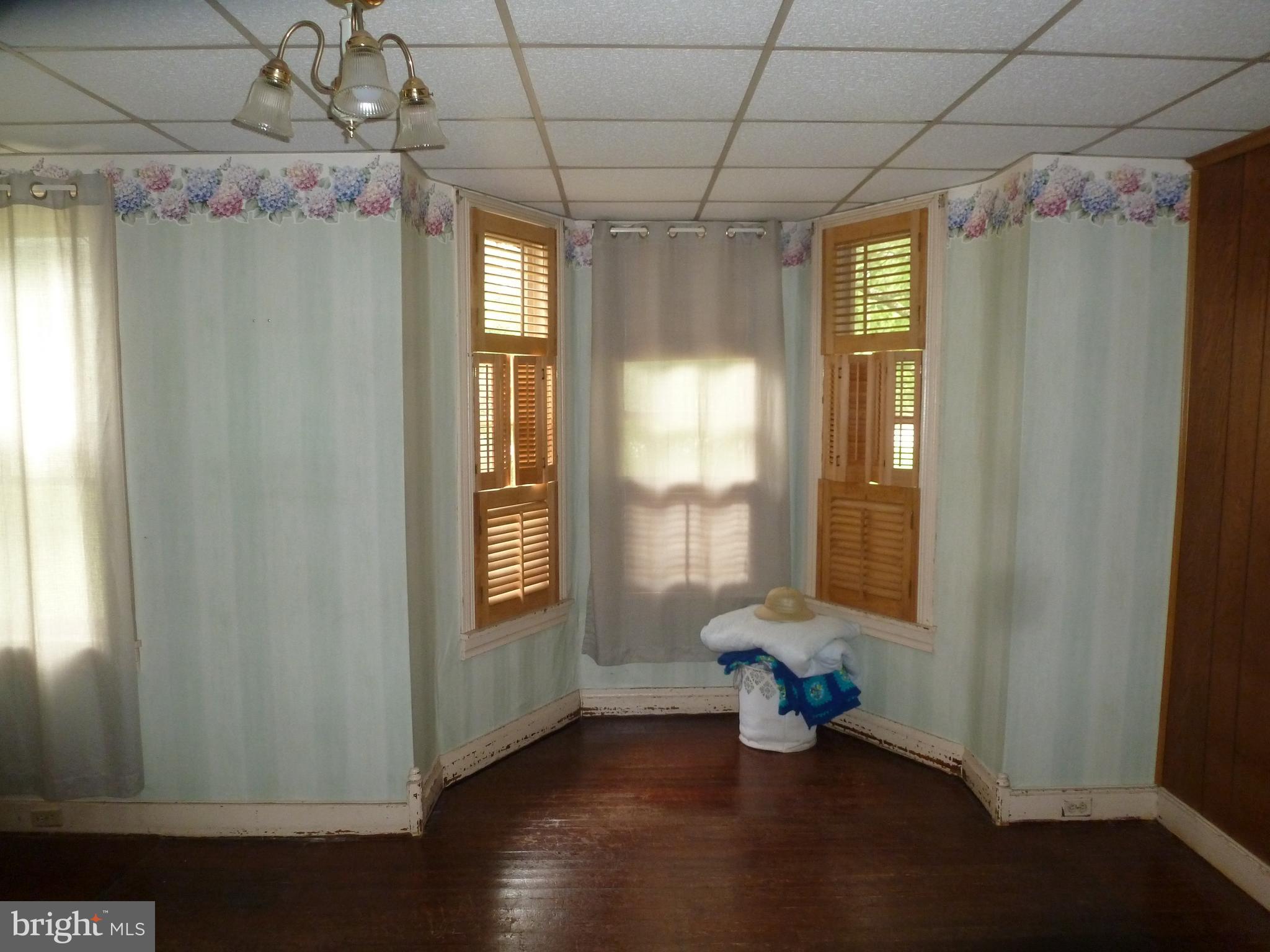 644 East Springville Road Carlisle, PA 17015 - Photo 9 of 15 Gallery Image 9
