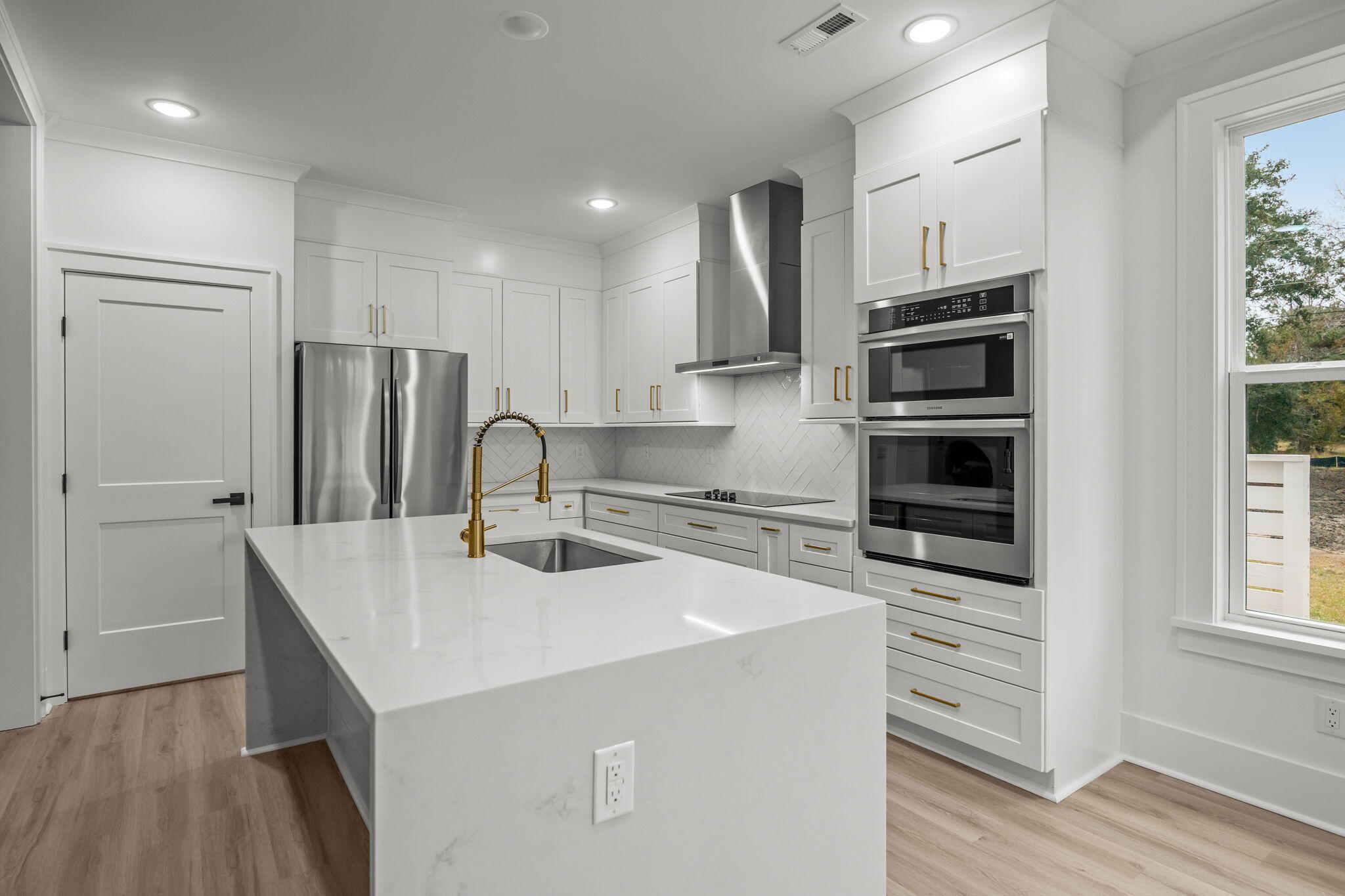 2828 River Road Johns Island, SC 29455 - Photo 11 of 45 waterfall counter top