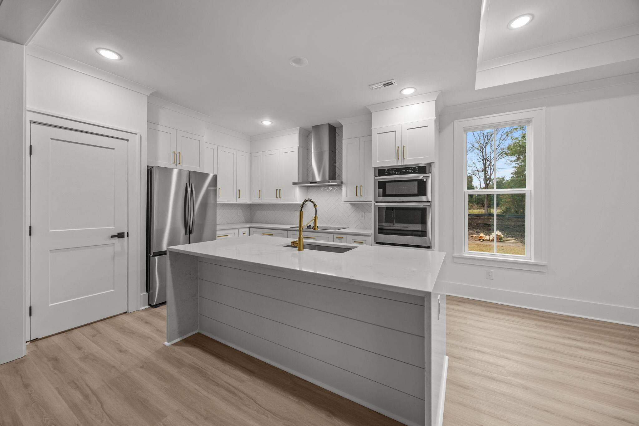 2828 River Road Johns Island, SC 29455 - Photo 10 of 45 large center island