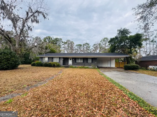 $179,900 | 106 Pinehurst Drive, Blackshear, GA 31516