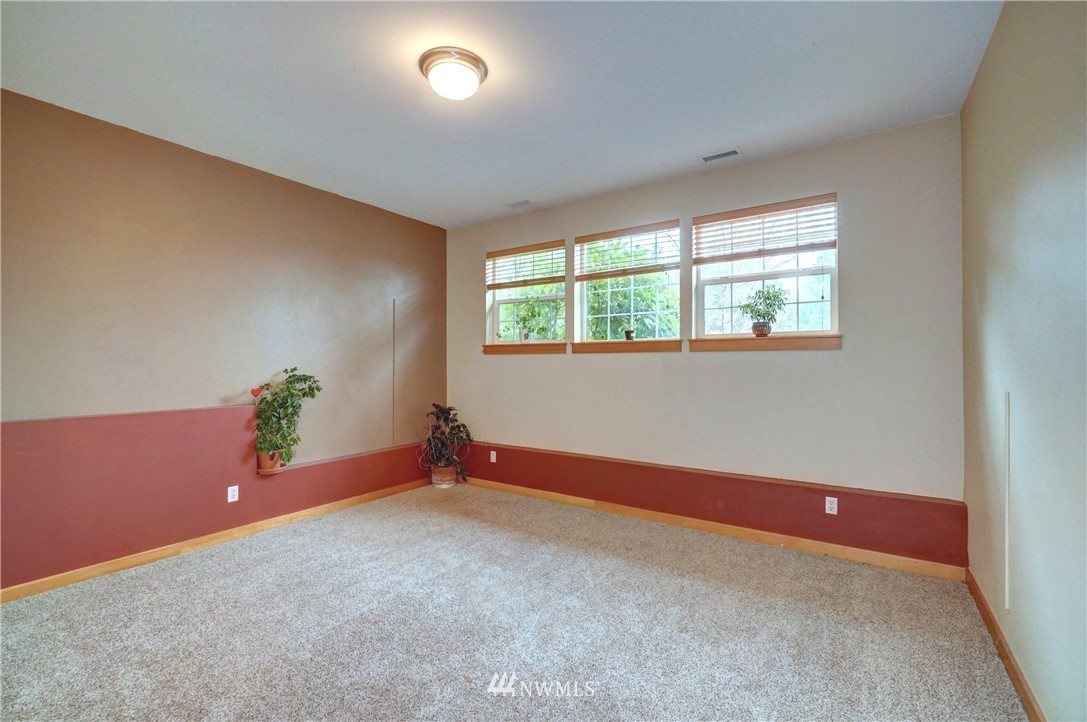 9747 Phillips Road Southeast Port Orchard, WA 98367 - Photo 21 of 40 Gallery Image 21