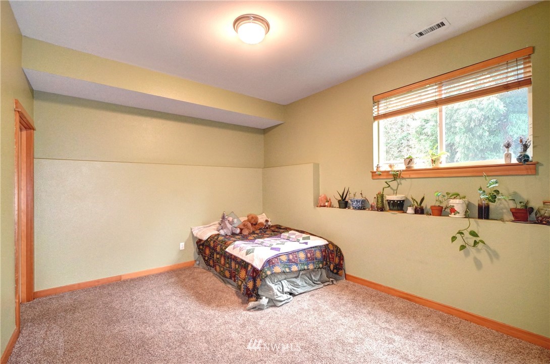 9747 Phillips Road Southeast Port Orchard, WA 98367 - Photo 23 of 40 Gallery Image 23