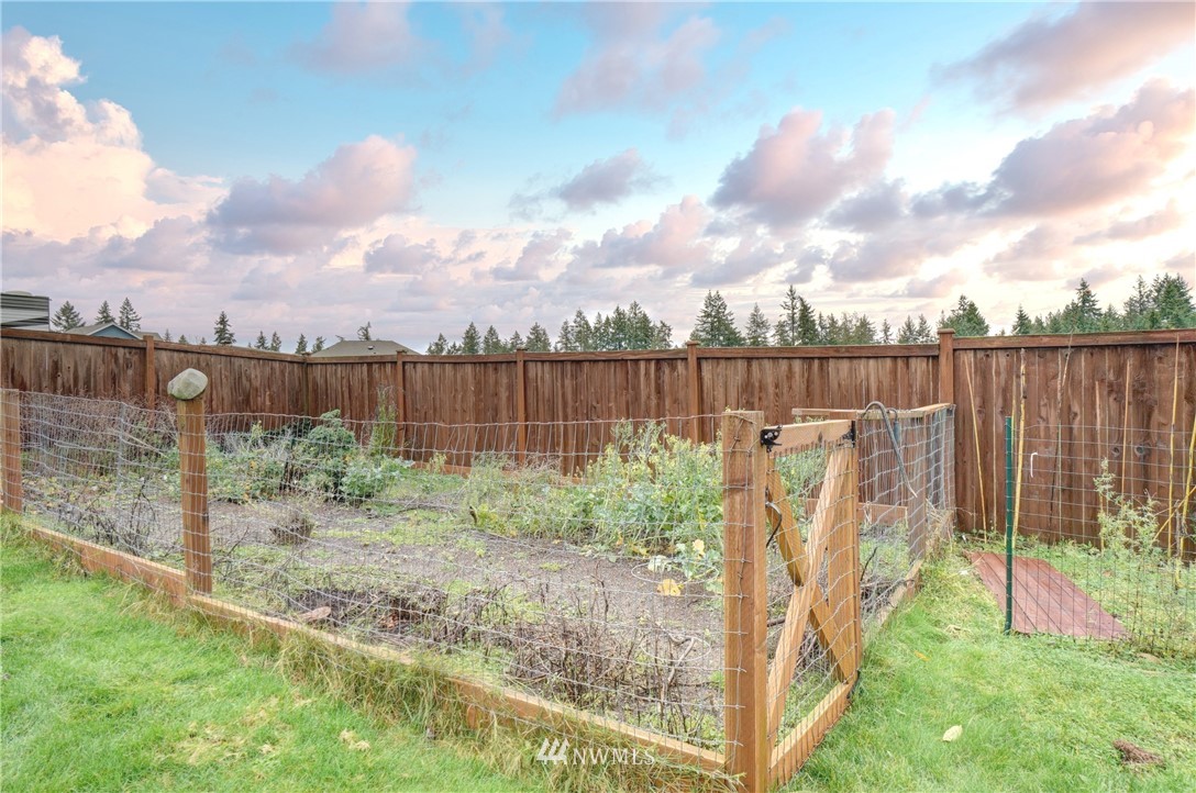 9747 Phillips Road Southeast Port Orchard, WA 98367 - Photo 30 of 40 Gallery Image 30