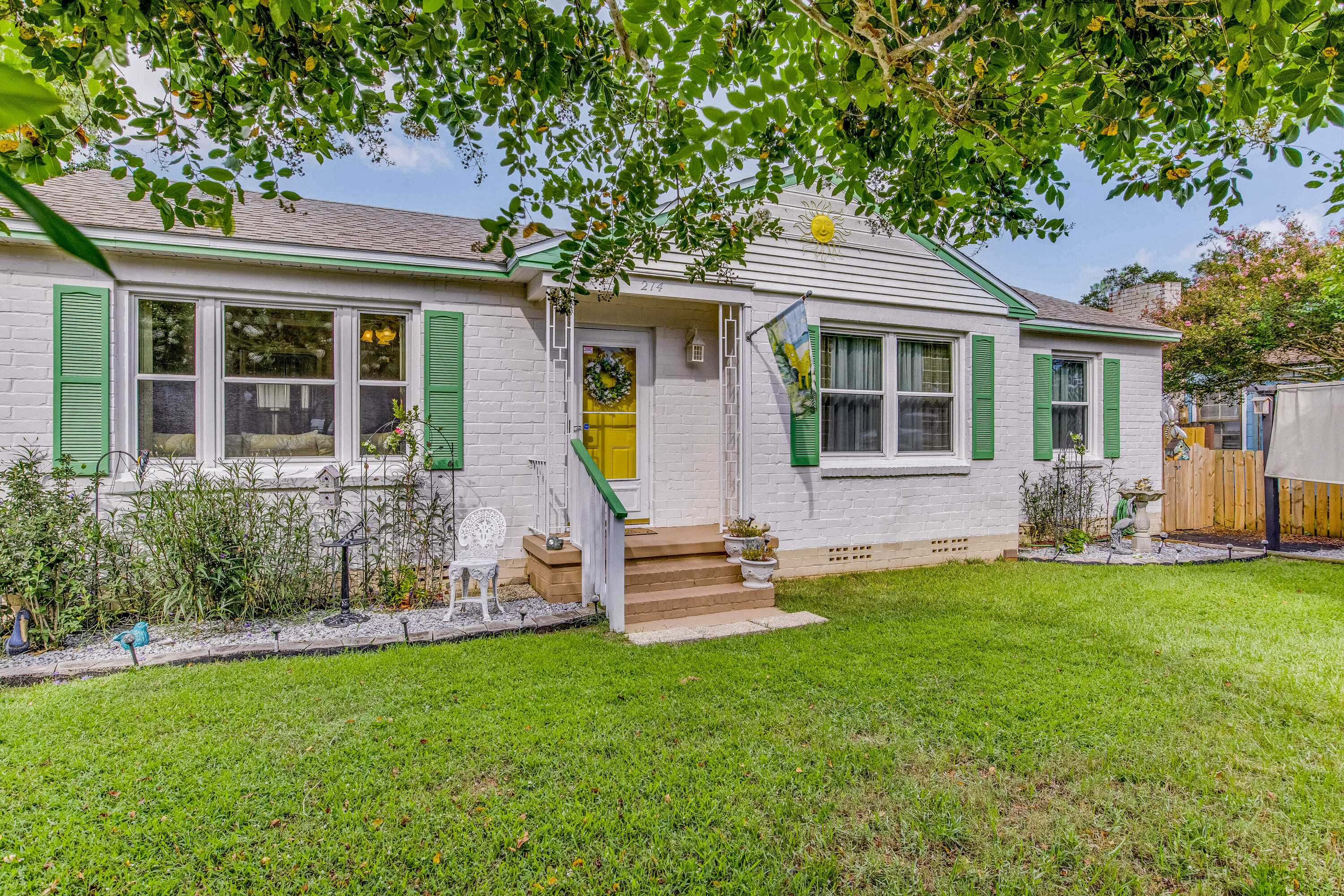 214 Payne Road Pensacola, FL 32507 - Photo 8 of 44 214 Payne Road-28.JPG-FULL