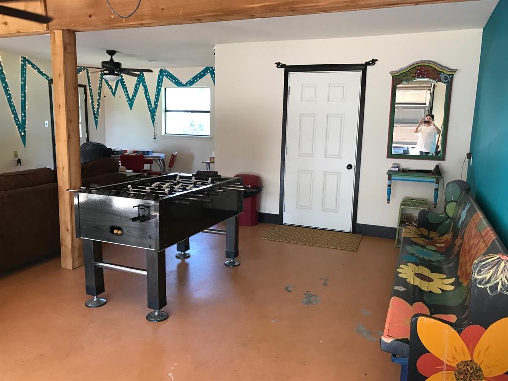 118 Cinch Buckle Ranch Road Trinidad, TX 75163 - Photo 19 of 28 a living room with furniture and a window