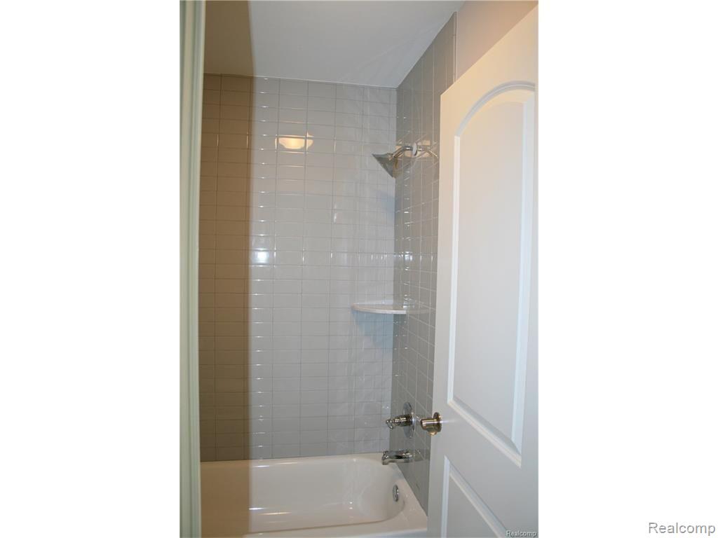 1236 Maple Drive Rochester, MI 48307 - Photo 26 of 31