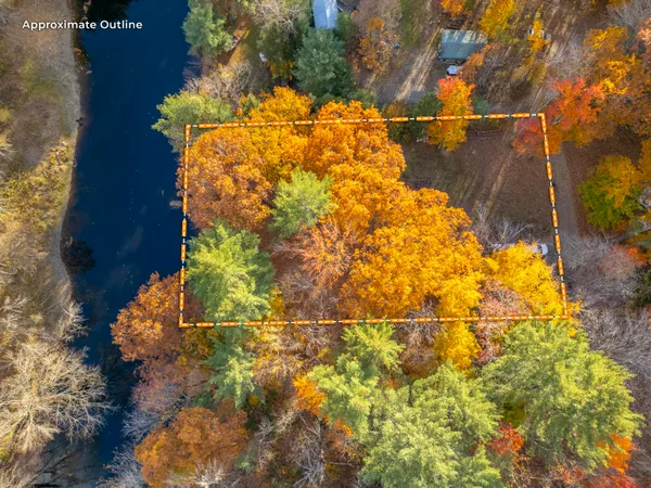 $337,000 | 27 Brilliant Way, Naples, ME 04055