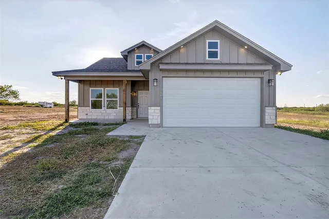 $367,500 | 145 County Road 150, Alice, TX 78332