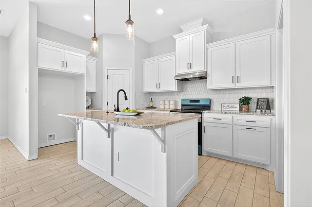 $367,500 | 145 County Road 150, Alice, TX 78332