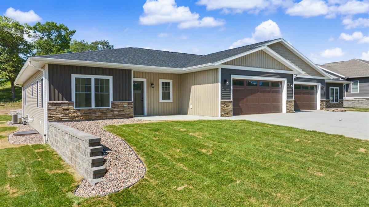 W7676 Castle Mound Road Holmen, WI 54636 - Photo 17 of 26 09-order-45