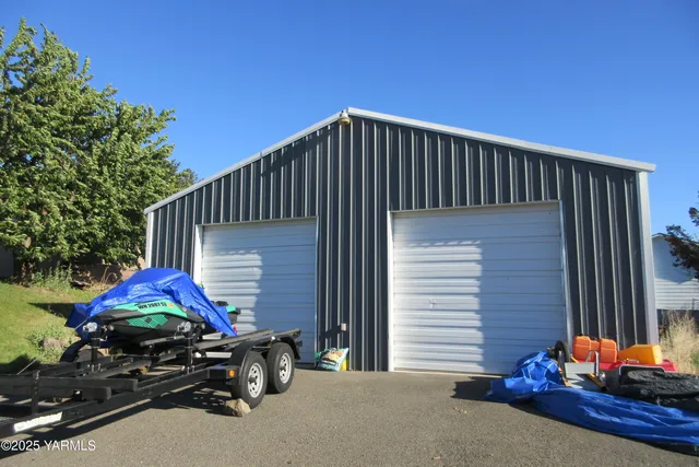 $549,900 | 80 Hickory Lane, Selah, WA 98942
