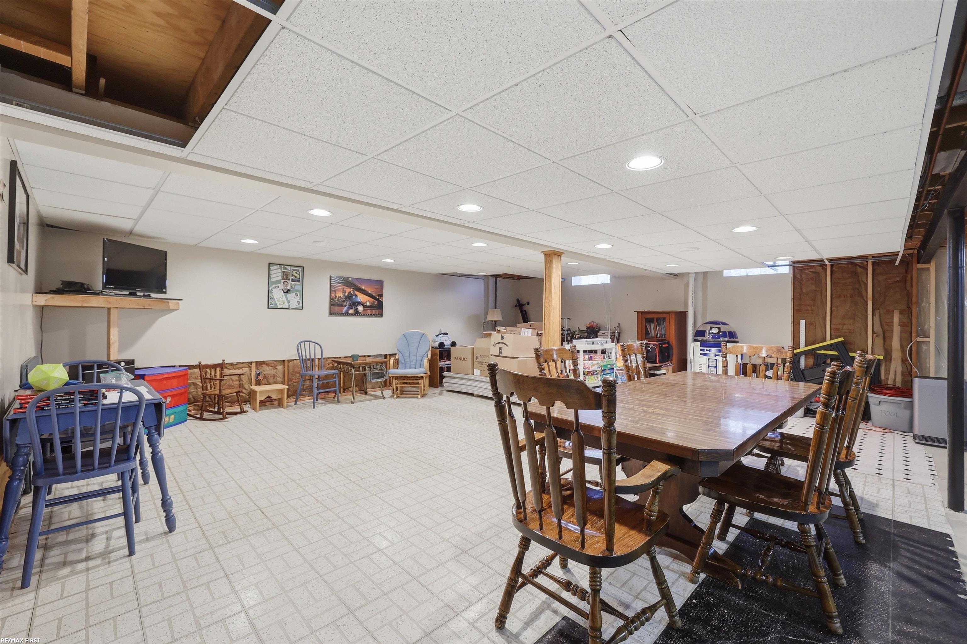 47651 Chrys Road Macomb, MI 48044 - Photo 36 of 46