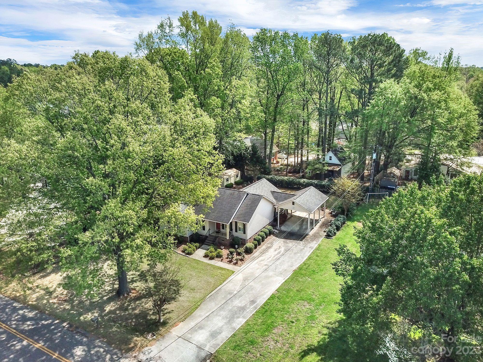 1305 Hawthorne Road Lancaster, SC 29720 - Photo 3 of 29 Gallery Image 3