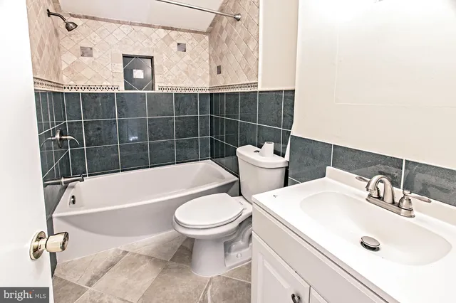 $3,250 | 812 Parkside Boulevard, Claymont, DE 19703