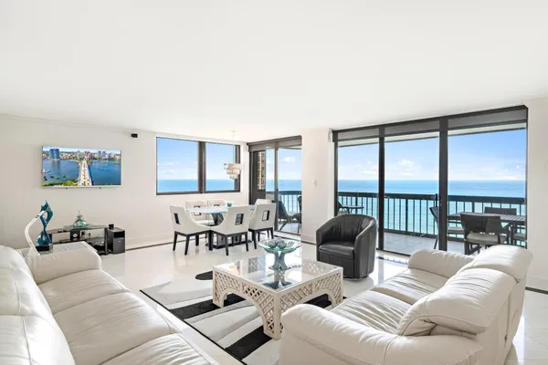 $4,000 | 5380 North Ocean Drive, Unit 19E, Singer Island, FL 33404