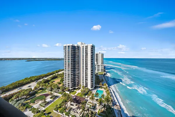 $4,000 | 5380 North Ocean Drive, Unit 19E, Singer Island, FL 33404