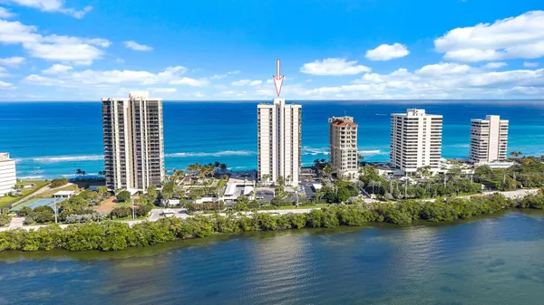 $4,000 | 5380 North Ocean Drive, Unit 19E, Singer Island, FL 33404