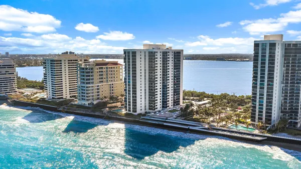$4,000 | 5380 North Ocean Drive, Unit 19E, Singer Island, FL 33404