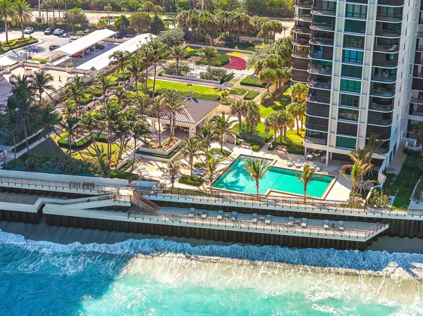 $4,000 | 5380 North Ocean Drive, Unit 19E, Singer Island, FL 33404