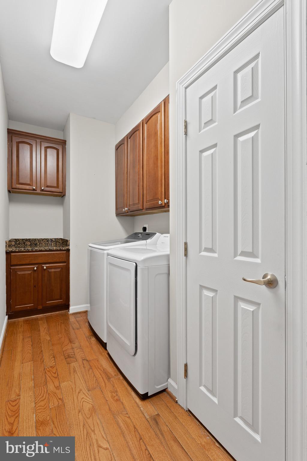 1612 Durham Way Hanover, MD 21076 - Photo 20 of 61 Entry level laundry