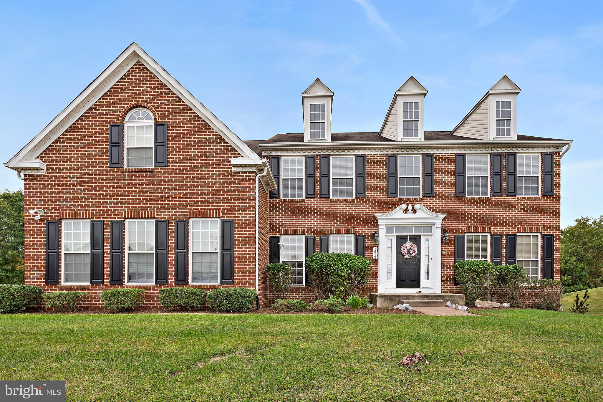 1612 Durham Way Hanover, MD 21076 - Photo 2 of 61 Sideload, two car garage