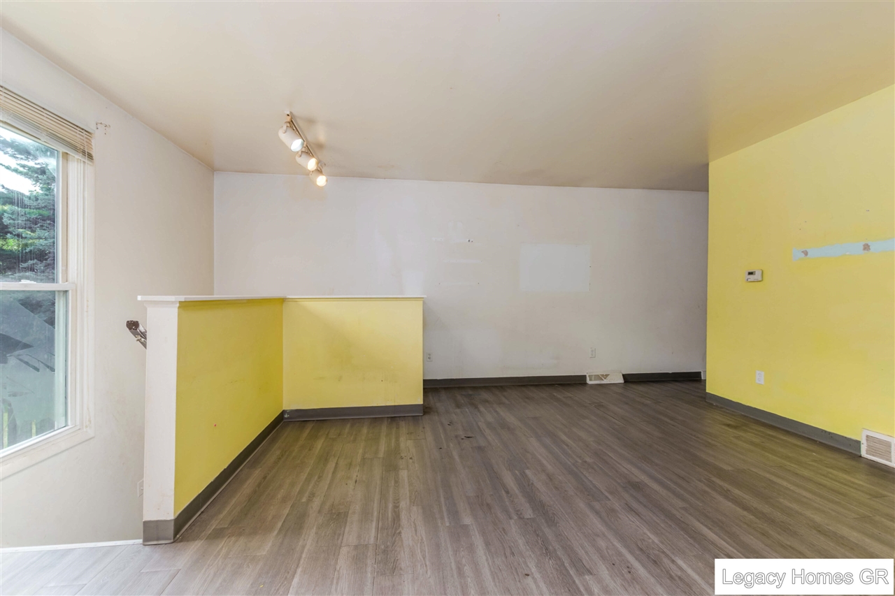 5890 Ridgebrook Drive, Unit 5892 Grand Rapids, MI 49508 - Photo 21 of 38