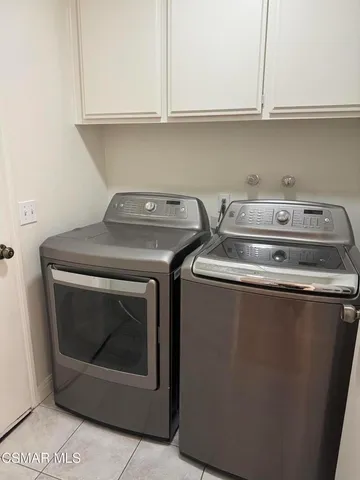 a view of washer and dryer