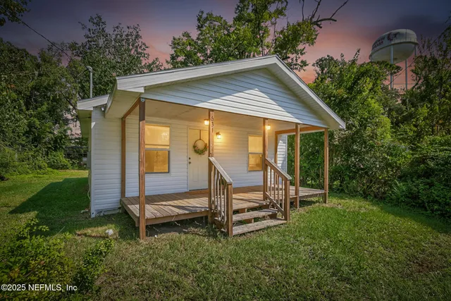 an outdoor space with garden