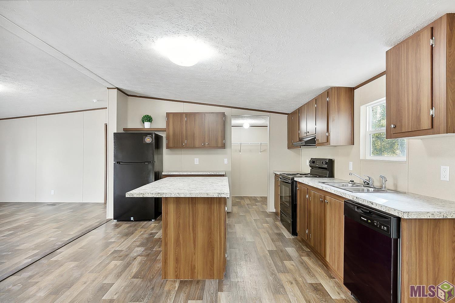 16125 Brown Road Baker, LA 70714 - Photo 7 of 16 Gallery Image 7