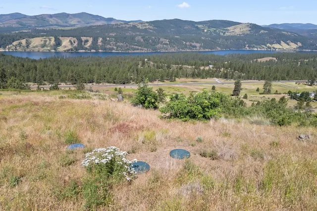 $450,000 | 4497 25 S Highway, Hunters, WA 99137