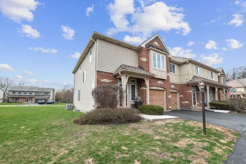 $299,000 | 34229 Homestead Road, Gurnee, IL 60031