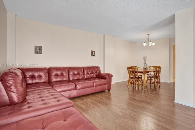 $2,700 | 1833 South Ocean Drive, Unit 906, Hallandale Beach, FL 33009