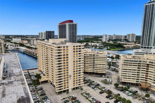 $2,700 | 1833 South Ocean Drive, Unit 906, Hallandale Beach, FL 33009