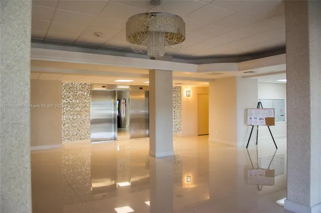 $2,700 | 1833 South Ocean Drive, Unit 906, Hallandale Beach, FL 33009