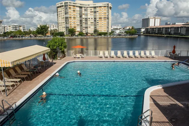 $2,700 | 1833 South Ocean Drive, Unit 906, Hallandale Beach, FL 33009